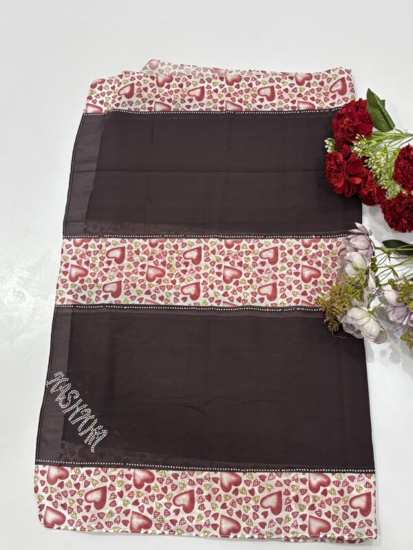 chiffon all over stone work